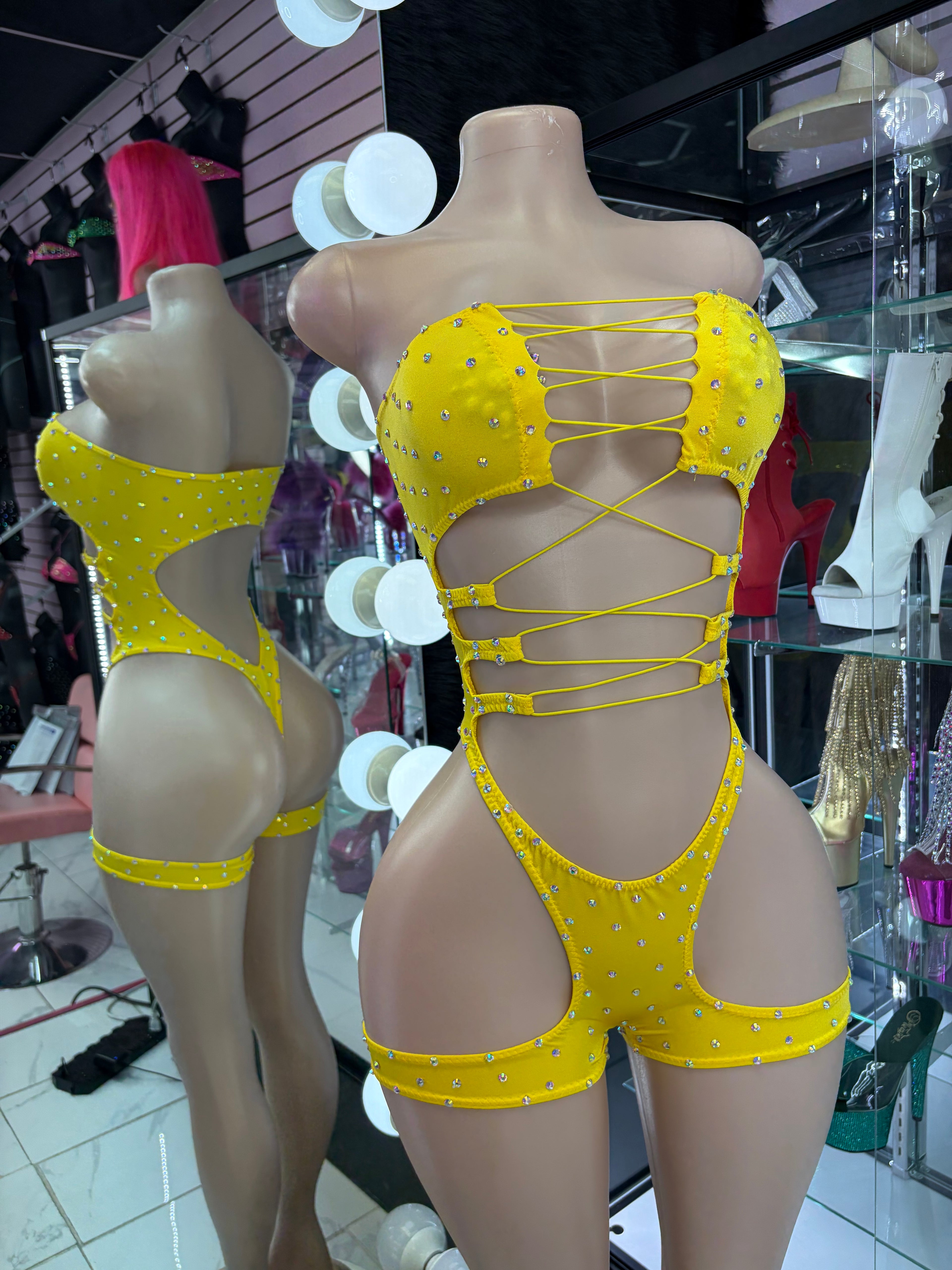 The Show Stopper - Yellow