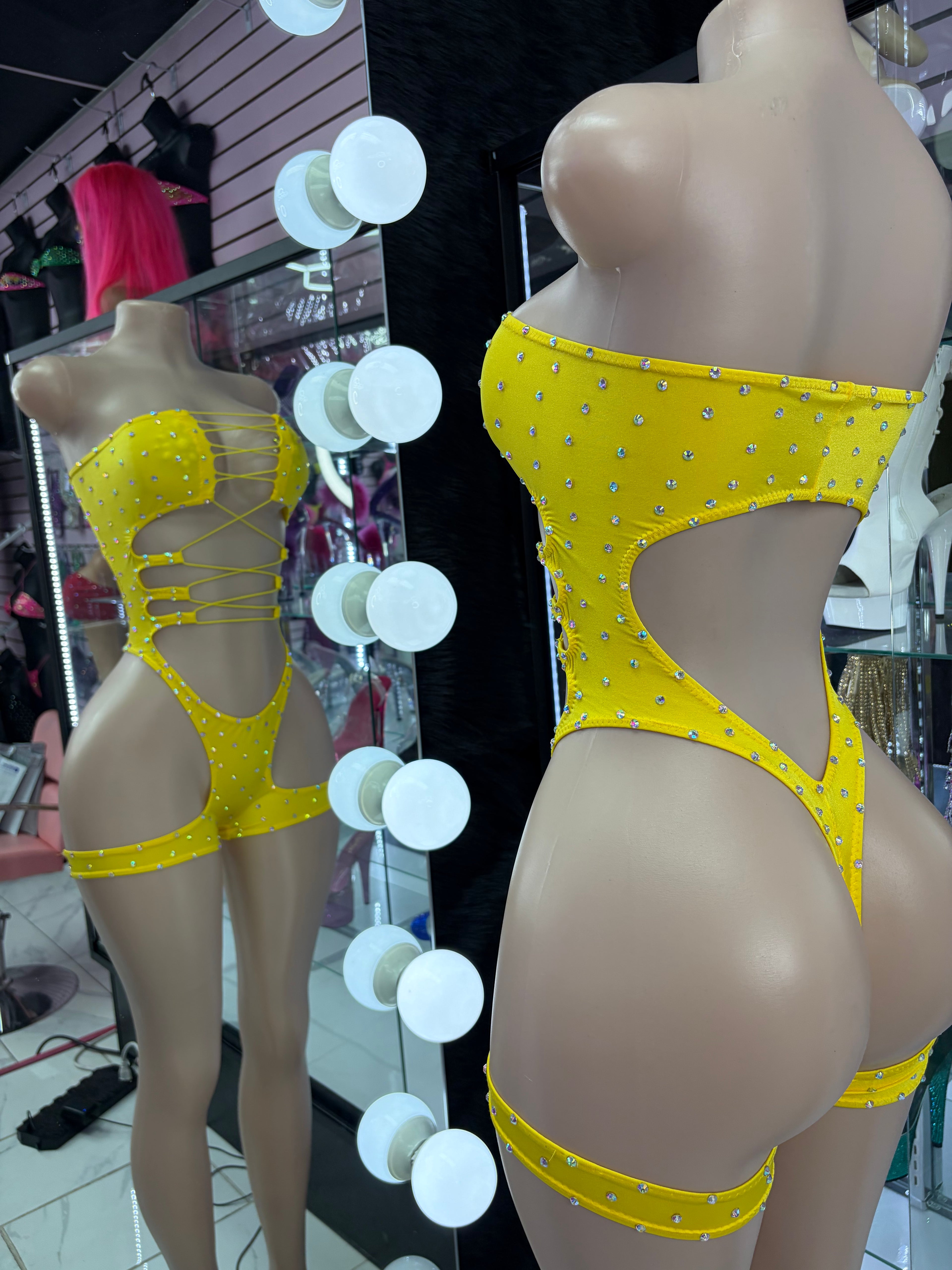 The Show Stopper - Yellow